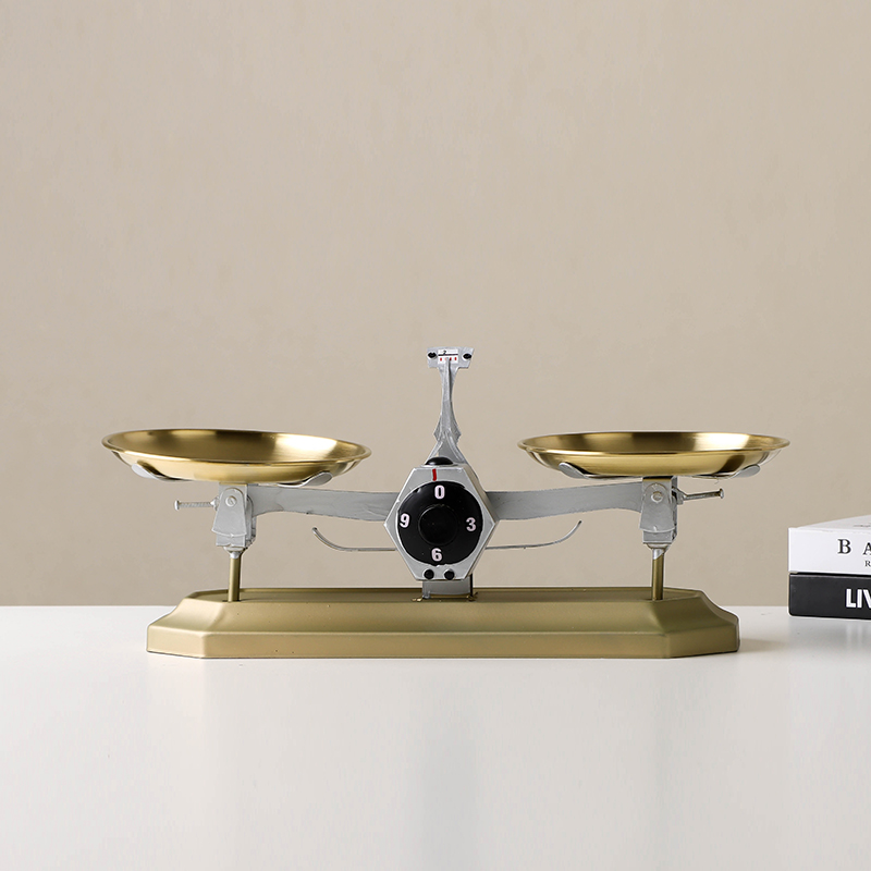 ‌Minimalist Iron Balance Sculp - Photography Zen ulasan dan harga